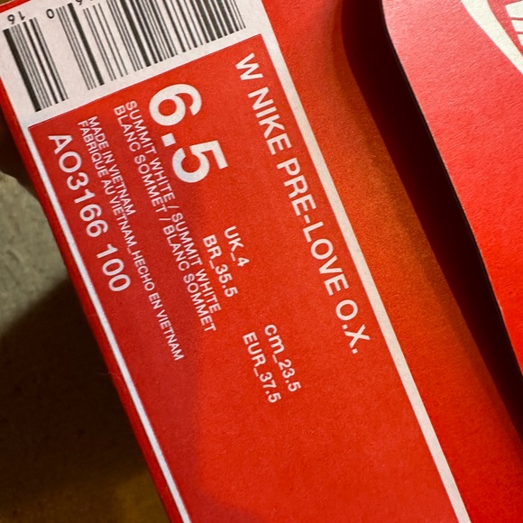 W NIKE PRE-LOVE O.X. Holographic Women's Sneakers - Picture 9 of 9